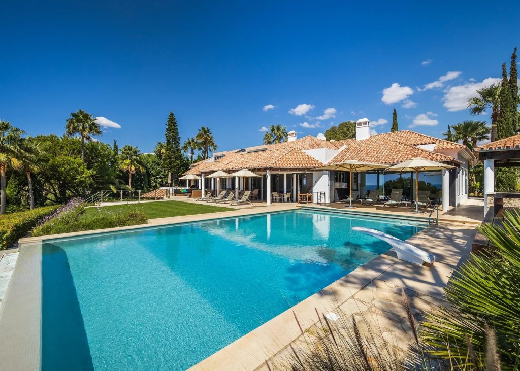 Vila Cove del Mar Galé Albufeira holiday luxury villa rentals in the Algarve Algarve luxury concierge Villas 4 7-5