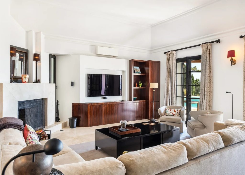 Vila Cove del Mar Galé Albufeira holiday luxury villa rentals in the Algarve Algarve luxury concierge Villas 7 7-5