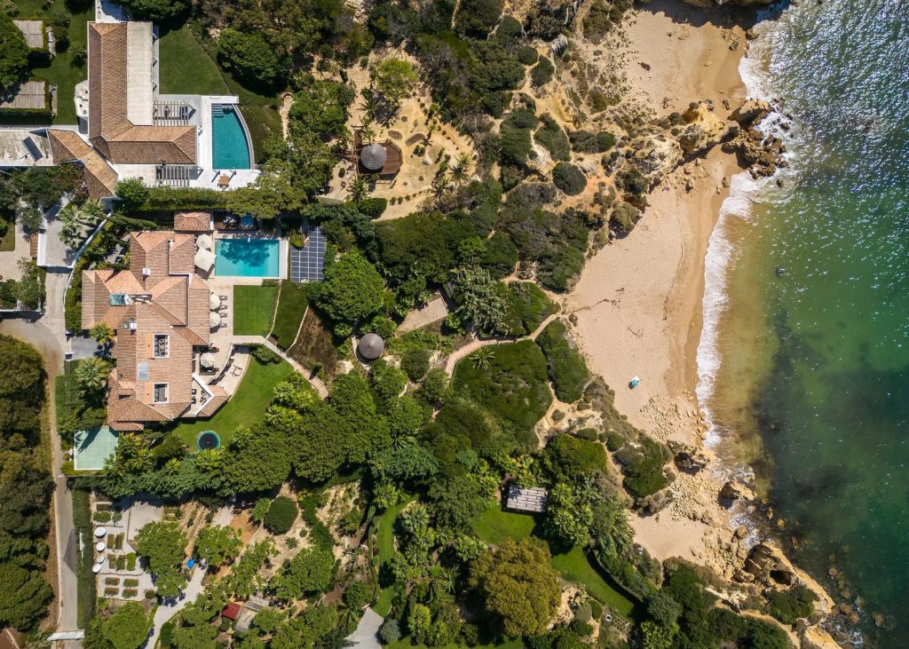 Vila Cove del Mar Galé Albufeira holiday luxury villa rentals in the Algarve Algarve luxury concierge Villas 9 7-5