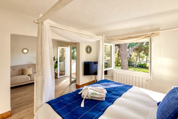 Villa Guru 1