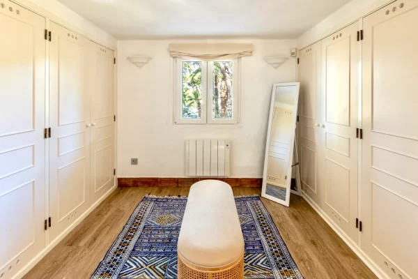 Villa Guru 1