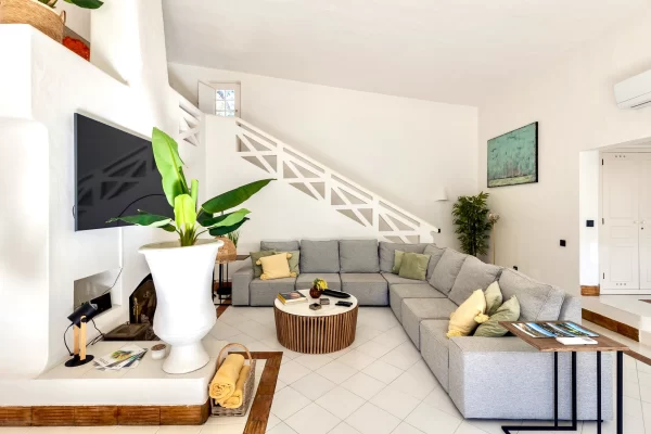 Villa Guru 1