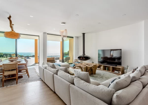 Villa Guru 10