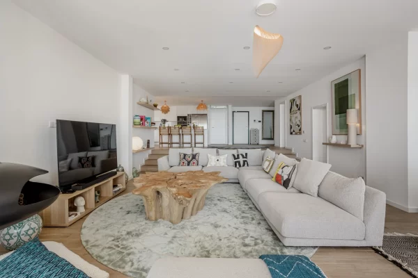 Villa Guru 10