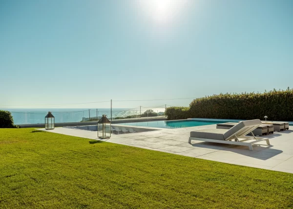 Villa Guru 10