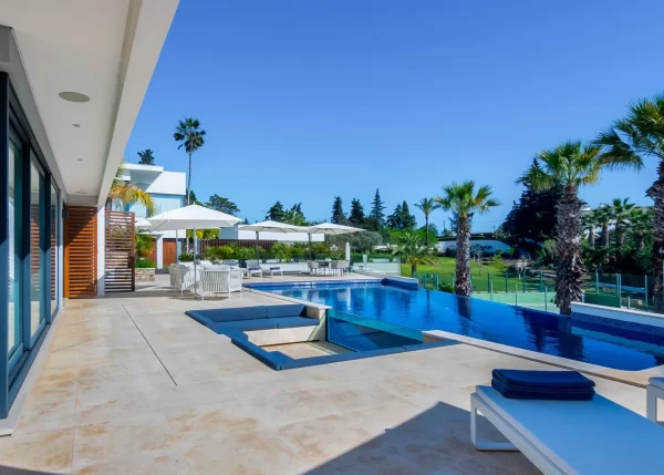 Villa Guru 12