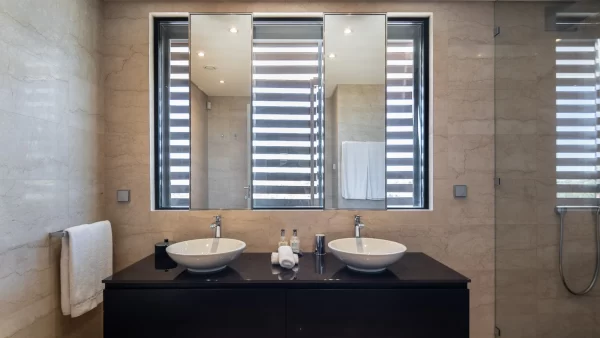 Villa Guru 12