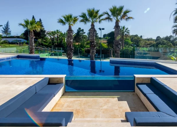 Villa Guru 12