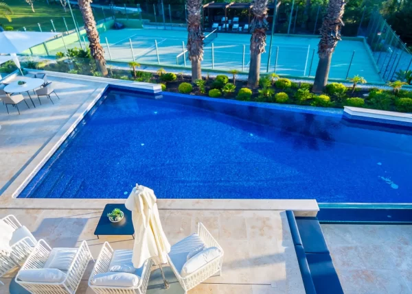 Villa Guru 12