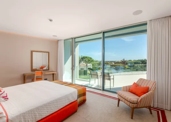 Villa Guru 4
