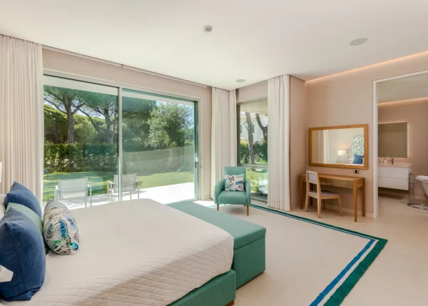 Villa Guru 4